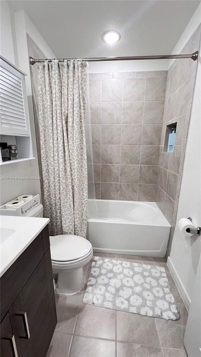 Recently Sold: $319,900 (3 beds, 2 baths, 1302 Square Feet)