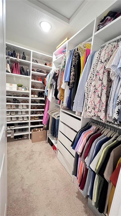 Recently Sold: $319,900 (3 beds, 2 baths, 1302 Square Feet)