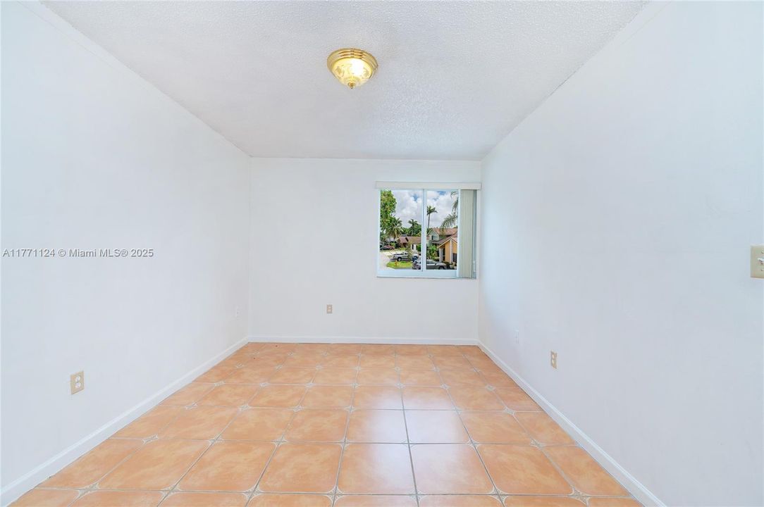 待售: $695,000 (4 贝兹, 3 浴室, 1962 平方英尺)