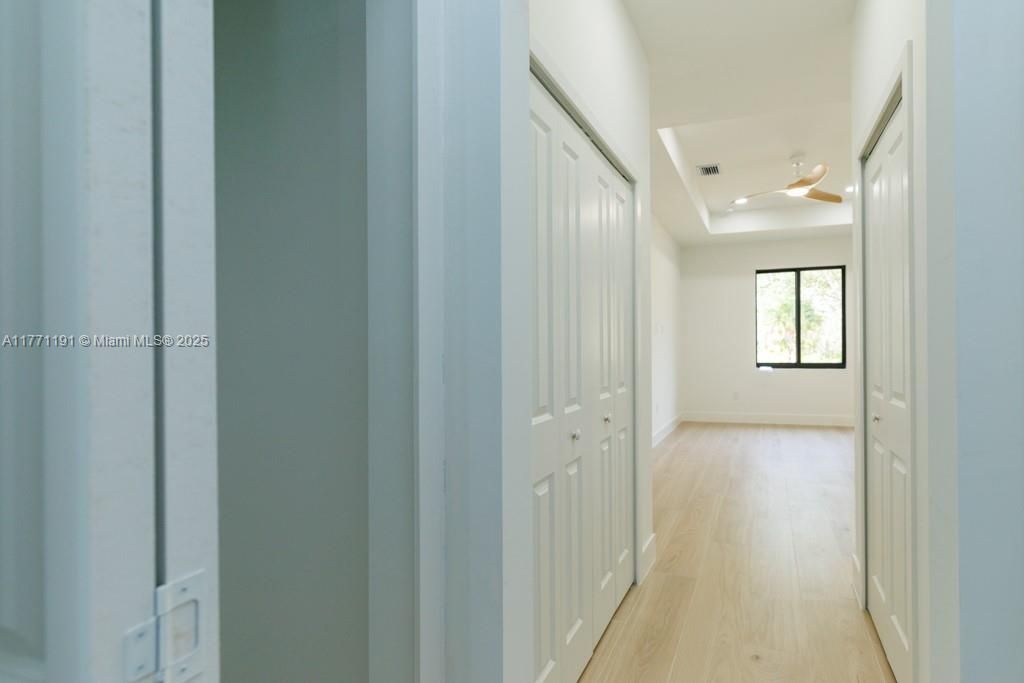 最近售出: $430,000 (4 贝兹, 2 浴室, 0 平方英尺)