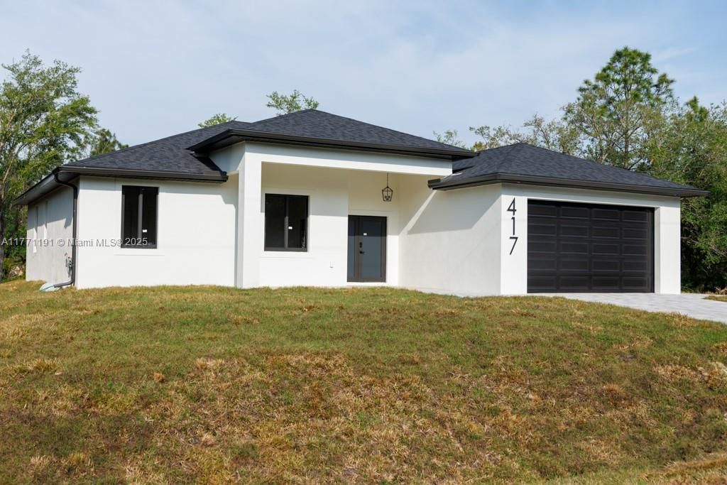 最近售出: $430,000 (4 贝兹, 2 浴室, 0 平方英尺)