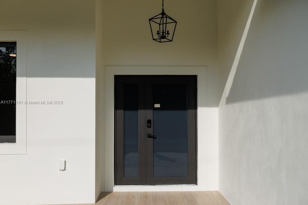 最近售出: $430,000 (4 贝兹, 2 浴室, 0 平方英尺)