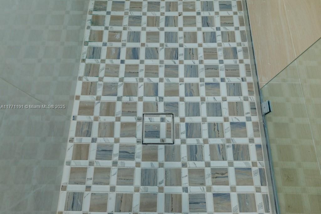 最近售出: $430,000 (4 贝兹, 2 浴室, 0 平方英尺)