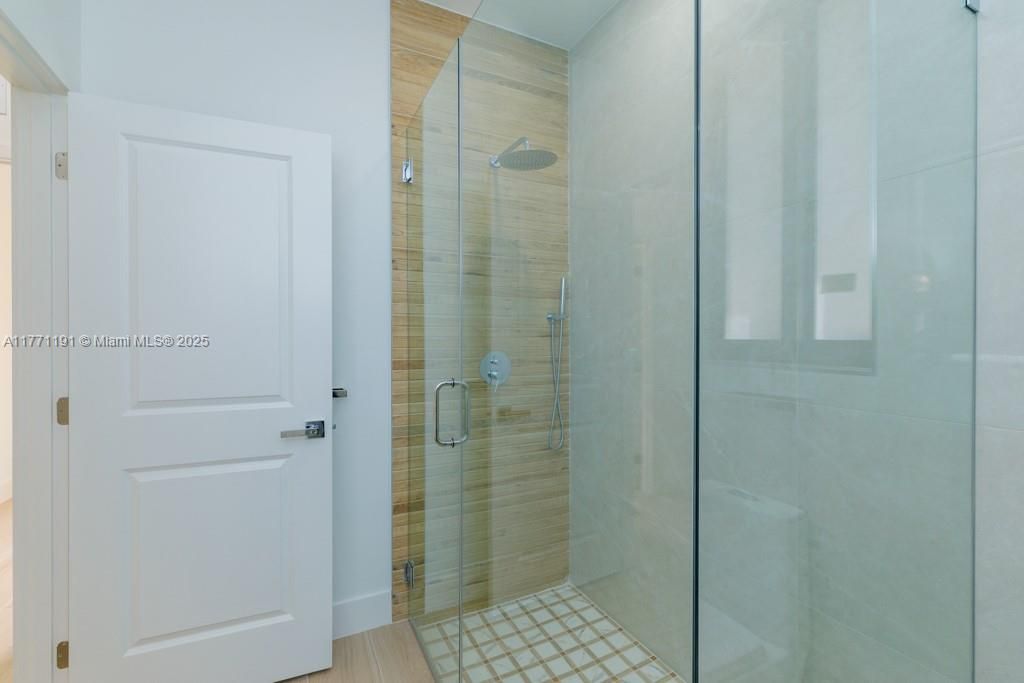 最近售出: $430,000 (4 贝兹, 2 浴室, 0 平方英尺)