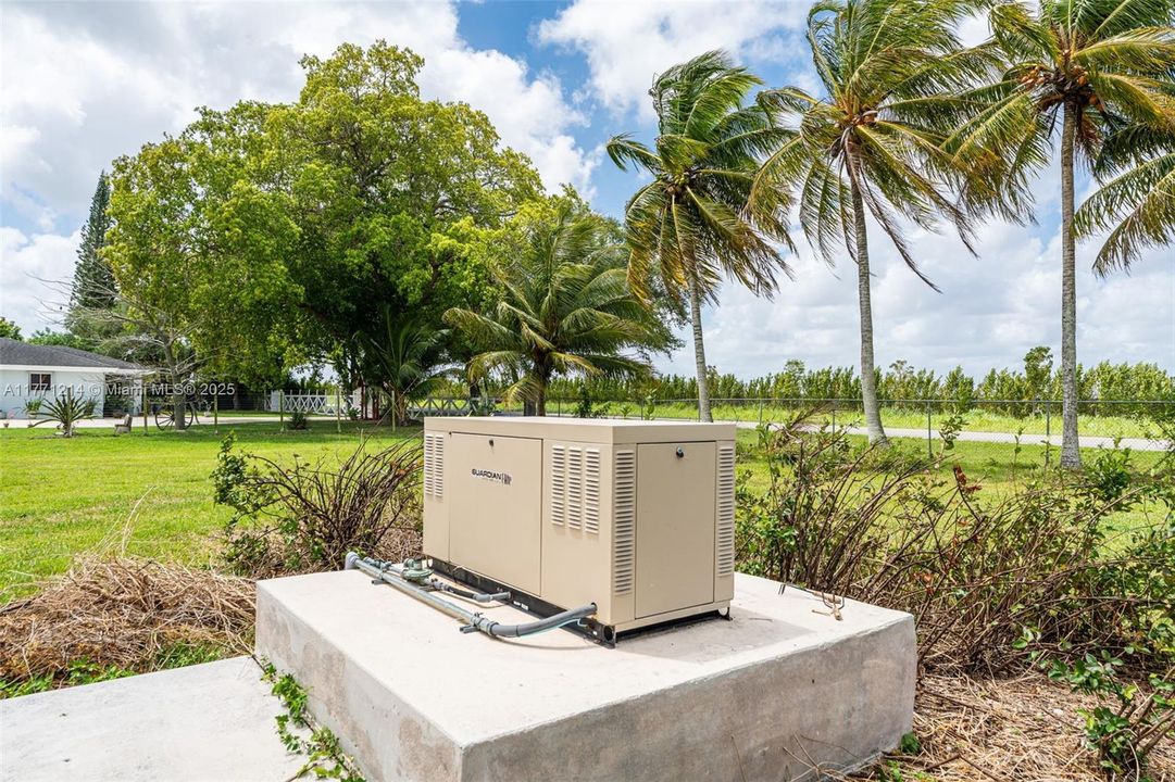 HOUSE CAN BE OPERATED OFF OF THE GENERATOR. SHES A BIG GIRL..