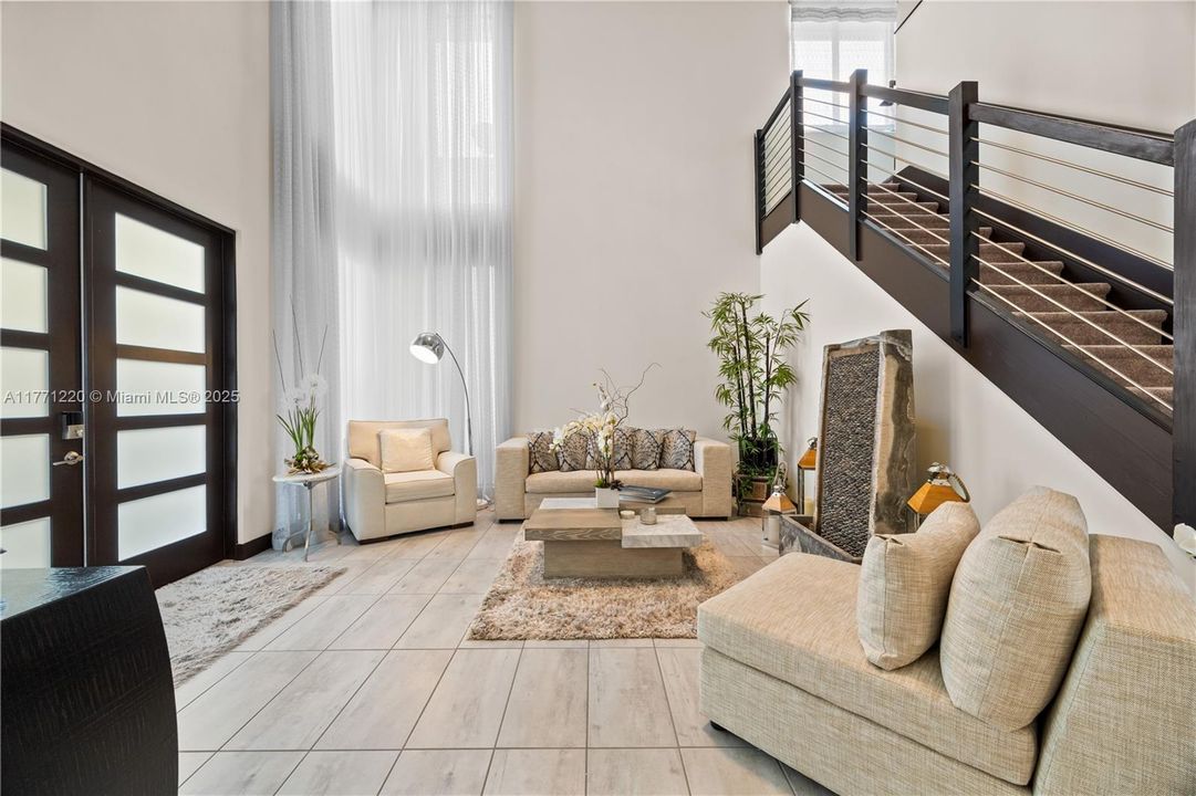 For Sale: $1,180,000 (4 beds, 3 baths, 2582 Square Feet)