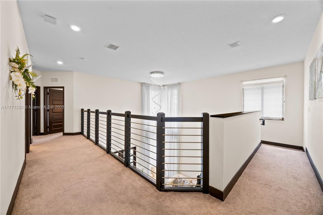 For Sale: $1,180,000 (4 beds, 3 baths, 2582 Square Feet)