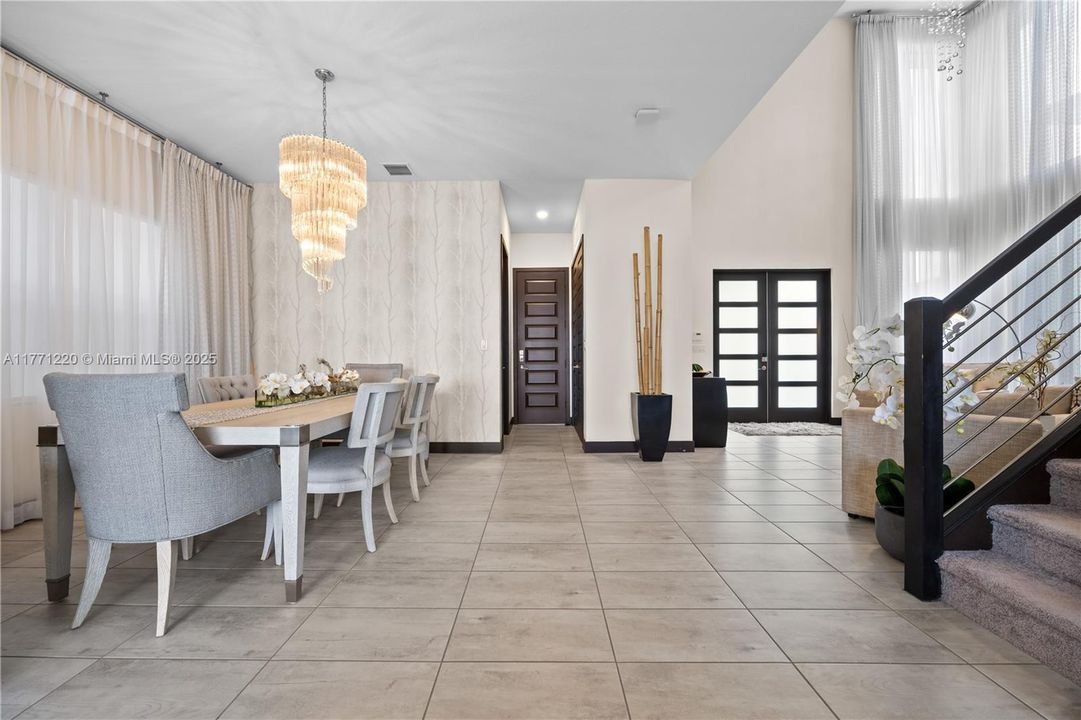 For Sale: $1,180,000 (4 beds, 3 baths, 2582 Square Feet)