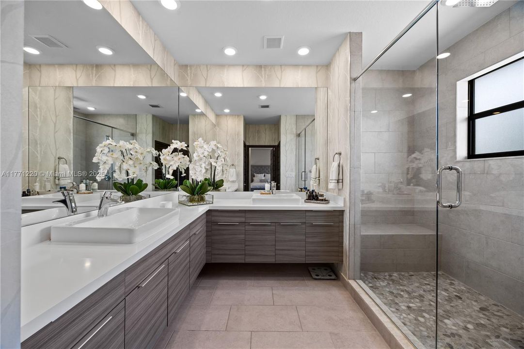 For Sale: $1,180,000 (4 beds, 3 baths, 2582 Square Feet)