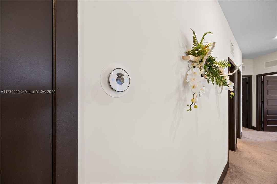 For Sale: $1,180,000 (4 beds, 3 baths, 2582 Square Feet)