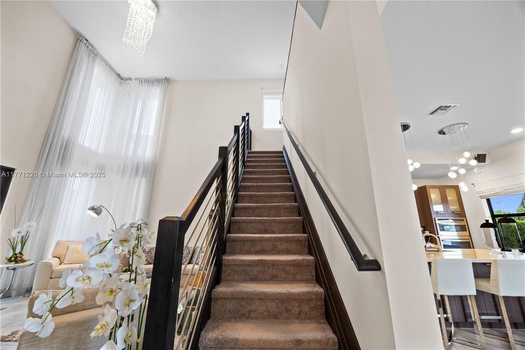 For Sale: $1,180,000 (4 beds, 3 baths, 2582 Square Feet)