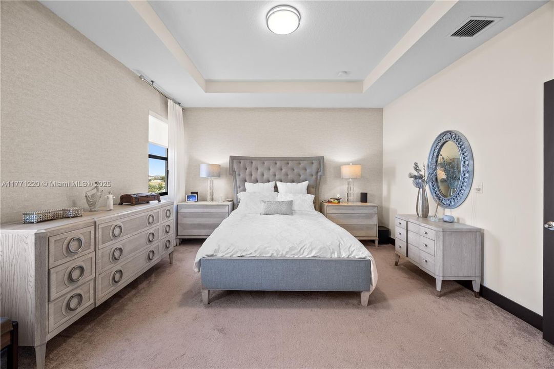 For Sale: $1,180,000 (4 beds, 3 baths, 2582 Square Feet)