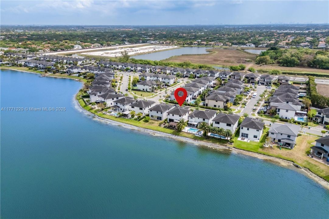 For Sale: $1,180,000 (4 beds, 3 baths, 2582 Square Feet)