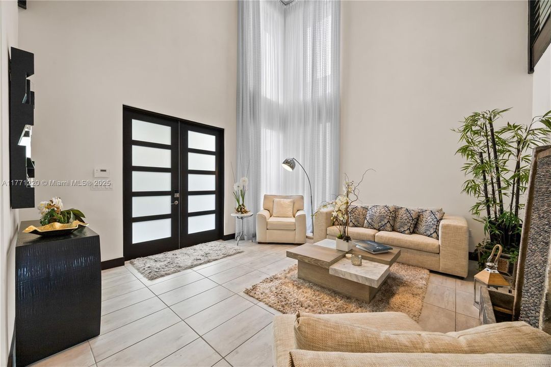 For Sale: $1,180,000 (4 beds, 3 baths, 2582 Square Feet)