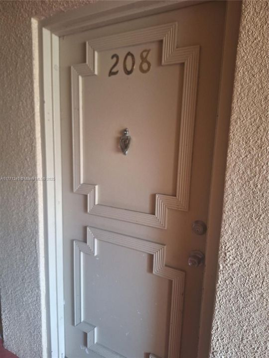 Vendido Recientemente: $265,000 (2 camas, 2 baños, 1000 Pies cuadrados)