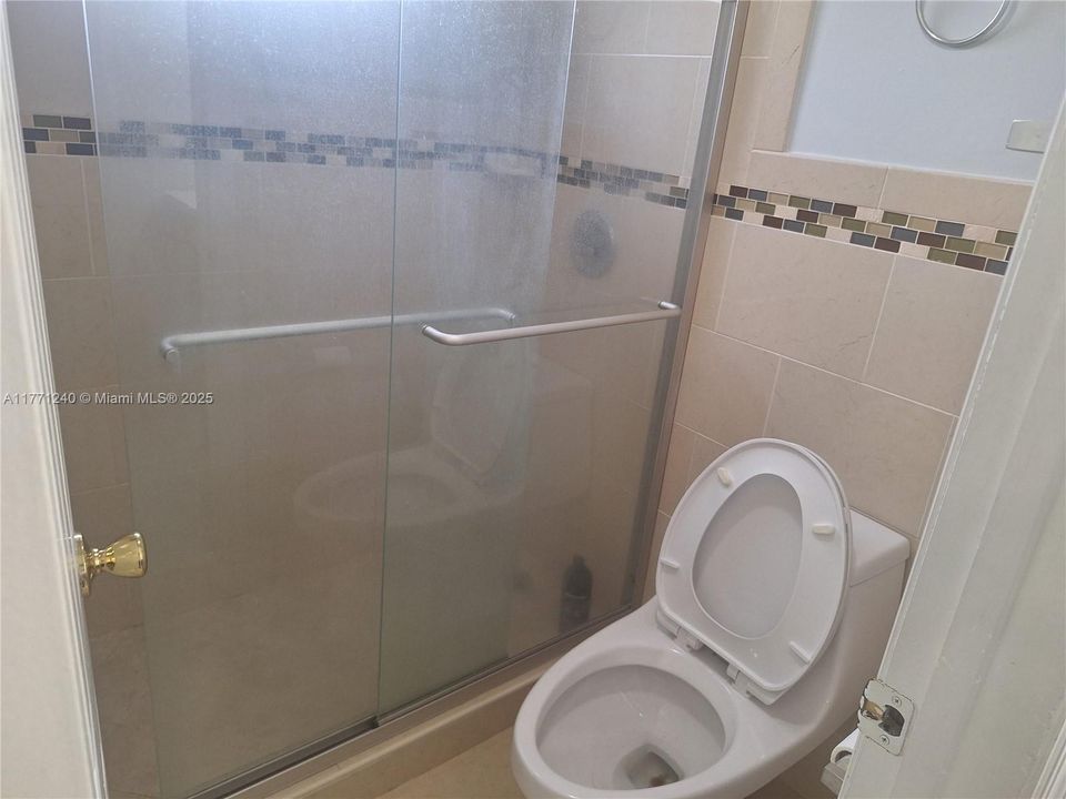 Vendido Recientemente: $265,000 (2 camas, 2 baños, 1000 Pies cuadrados)