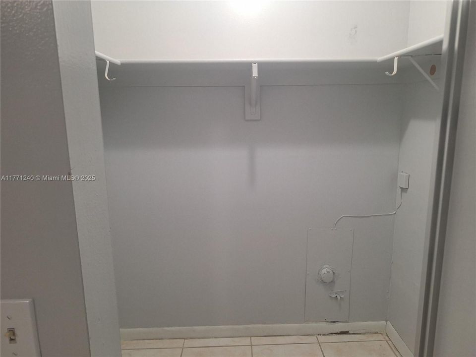Vendido Recientemente: $265,000 (2 camas, 2 baños, 1000 Pies cuadrados)
