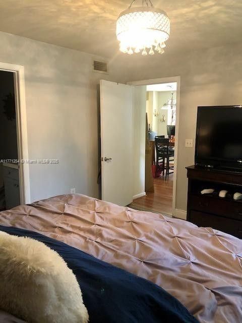 Vendido Recientemente: $238,000 (2 camas, 2 baños, 906 Pies cuadrados)