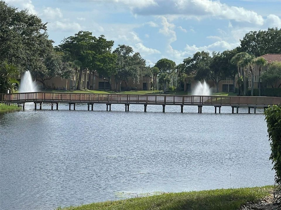 Vendido Recientemente: $238,000 (2 camas, 2 baños, 906 Pies cuadrados)