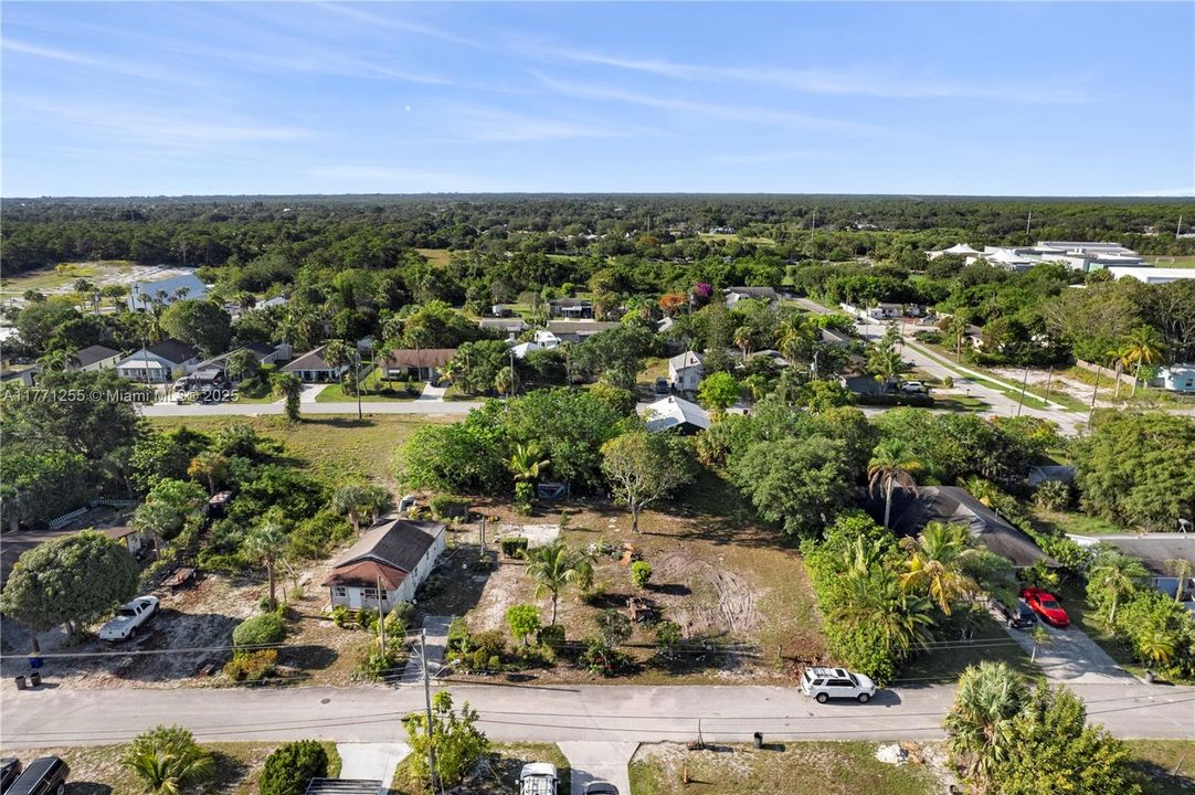 最近售出: $165,000 (2 贝兹, 2 浴室, 1256 平方英尺)