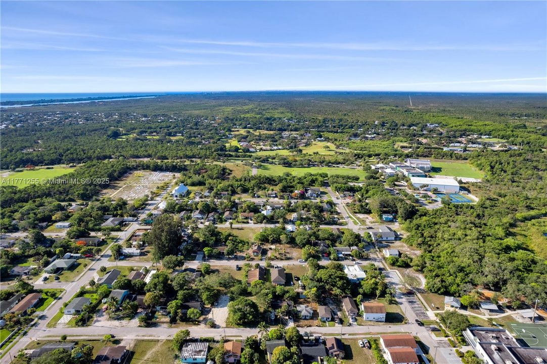 最近售出: $165,000 (2 贝兹, 2 浴室, 1256 平方英尺)