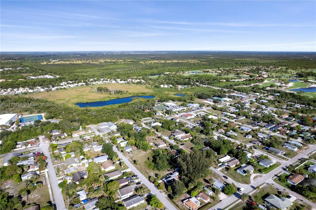 最近售出: $165,000 (2 贝兹, 2 浴室, 1256 平方英尺)