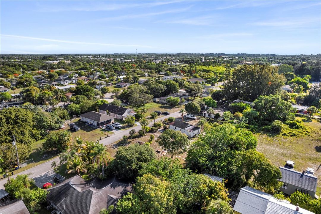 最近售出: $165,000 (2 贝兹, 2 浴室, 1256 平方英尺)