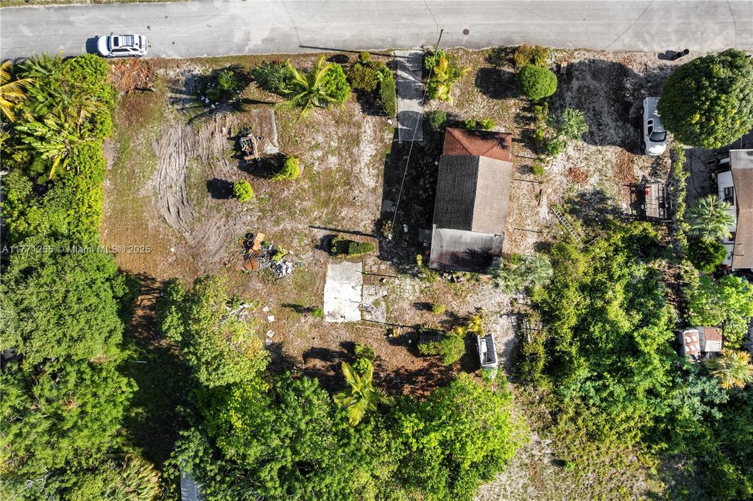 最近售出: $165,000 (2 贝兹, 2 浴室, 1256 平方英尺)