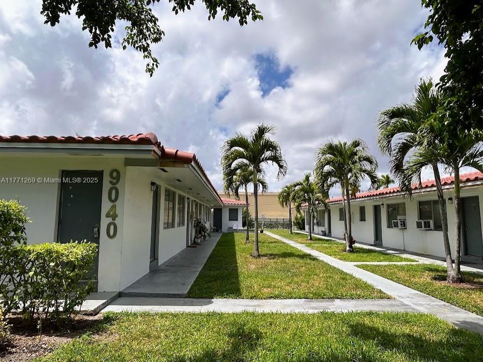 最近售出: $5,000,000 (0 贝兹, 0 浴室, 0 平方英尺)