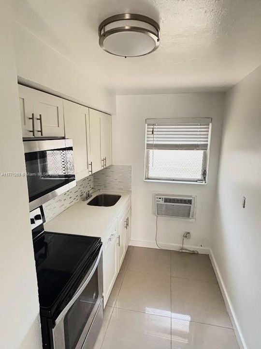 最近售出: $5,000,000 (0 贝兹, 0 浴室, 0 平方英尺)