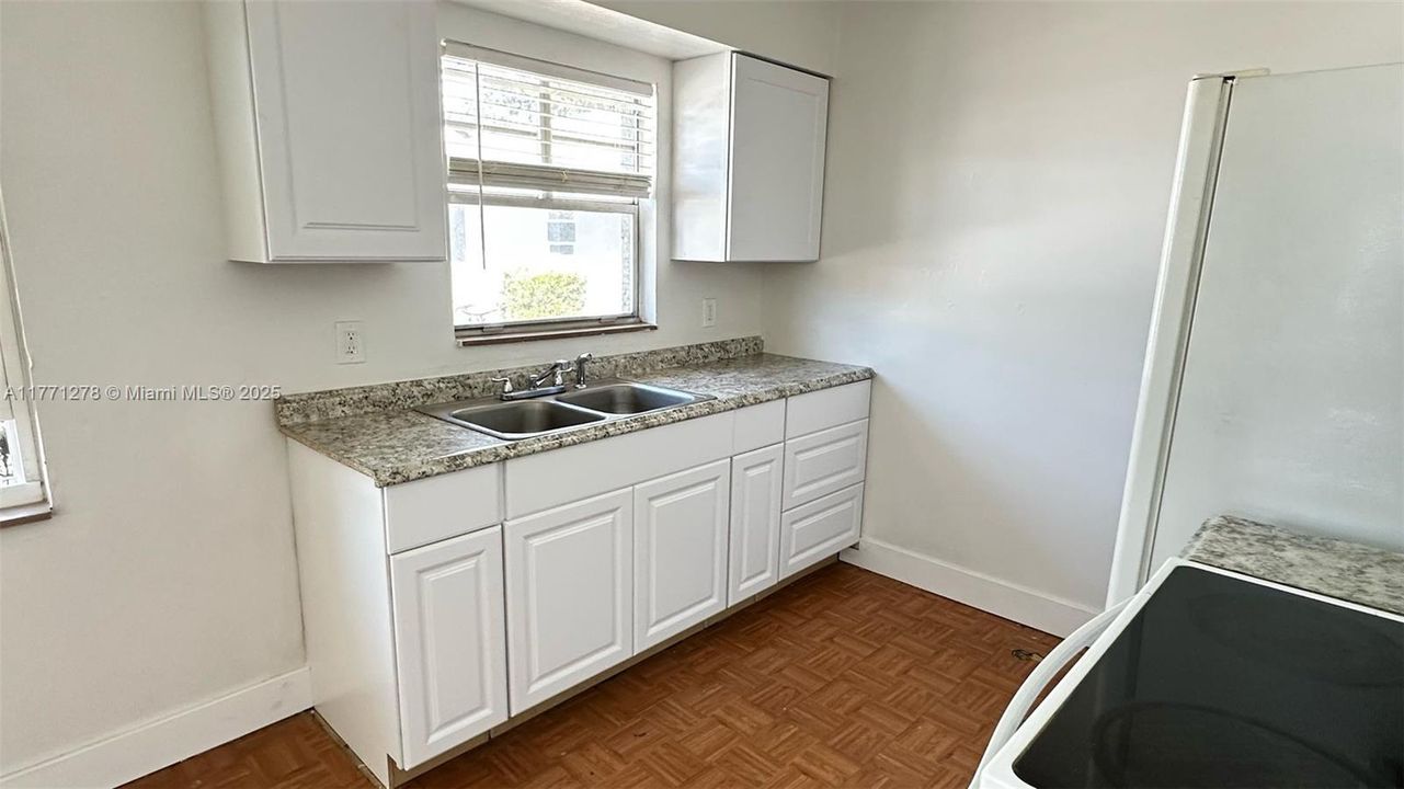 最近租的: $1,350 (2 贝兹, 1 浴室, 650 平方英尺)