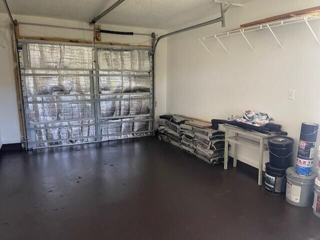 1 car garage interior