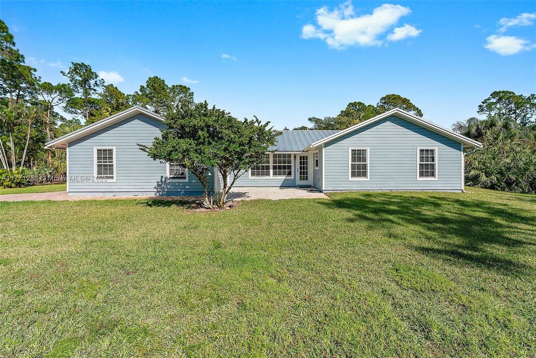 Vendido Recientemente: $775,000 (3 camas, 2 baños, 1789 Pies cuadrados)