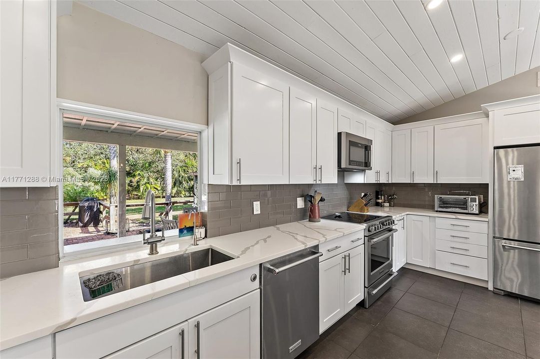 Vendido Recientemente: $775,000 (3 camas, 2 baños, 1789 Pies cuadrados)