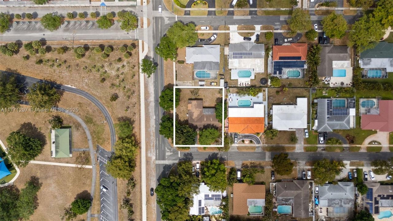 Recently Sold: $419,000 (4 beds, 2 baths, 2114 Square Feet)