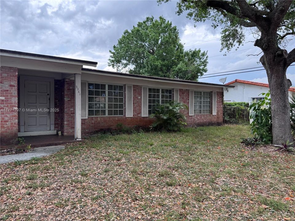 Recently Sold: $419,000 (4 beds, 2 baths, 2114 Square Feet)