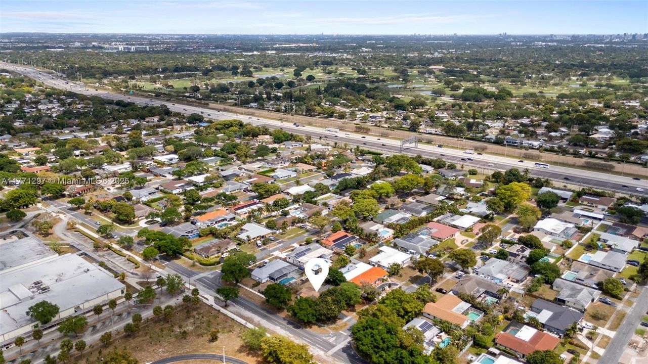 Recently Sold: $419,000 (4 beds, 2 baths, 2114 Square Feet)