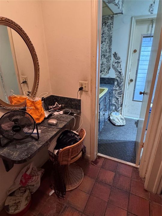 Recently Sold: $419,000 (4 beds, 2 baths, 2114 Square Feet)