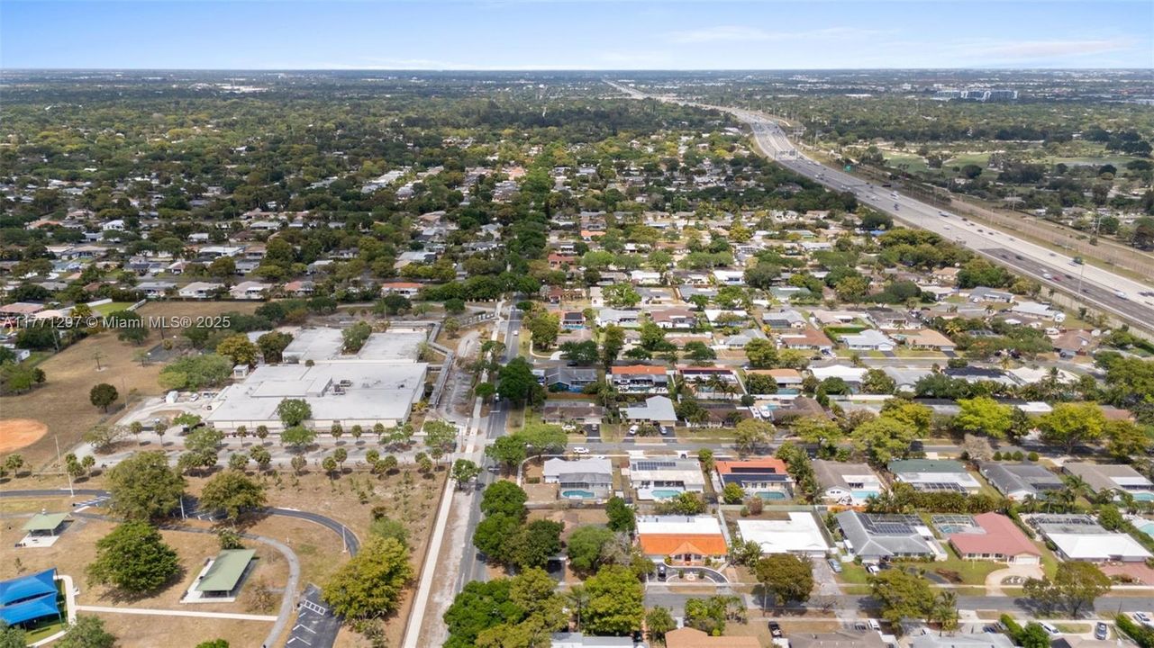 Recently Sold: $419,000 (4 beds, 2 baths, 2114 Square Feet)