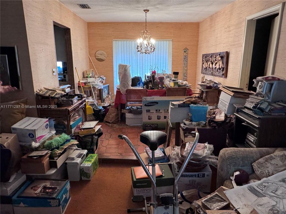 Recently Sold: $419,000 (4 beds, 2 baths, 2114 Square Feet)