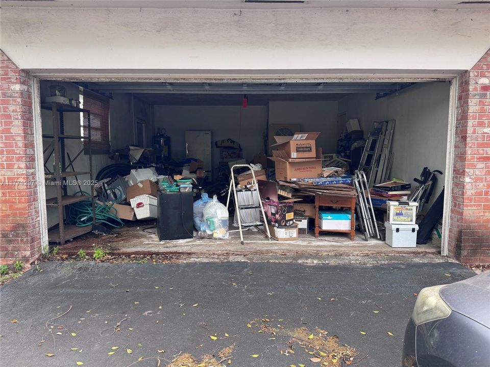 Recently Sold: $419,000 (4 beds, 2 baths, 2114 Square Feet)