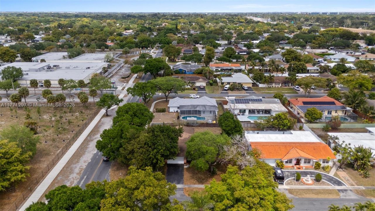 Recently Sold: $419,000 (4 beds, 2 baths, 2114 Square Feet)