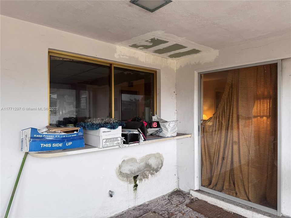 Recently Sold: $419,000 (4 beds, 2 baths, 2114 Square Feet)