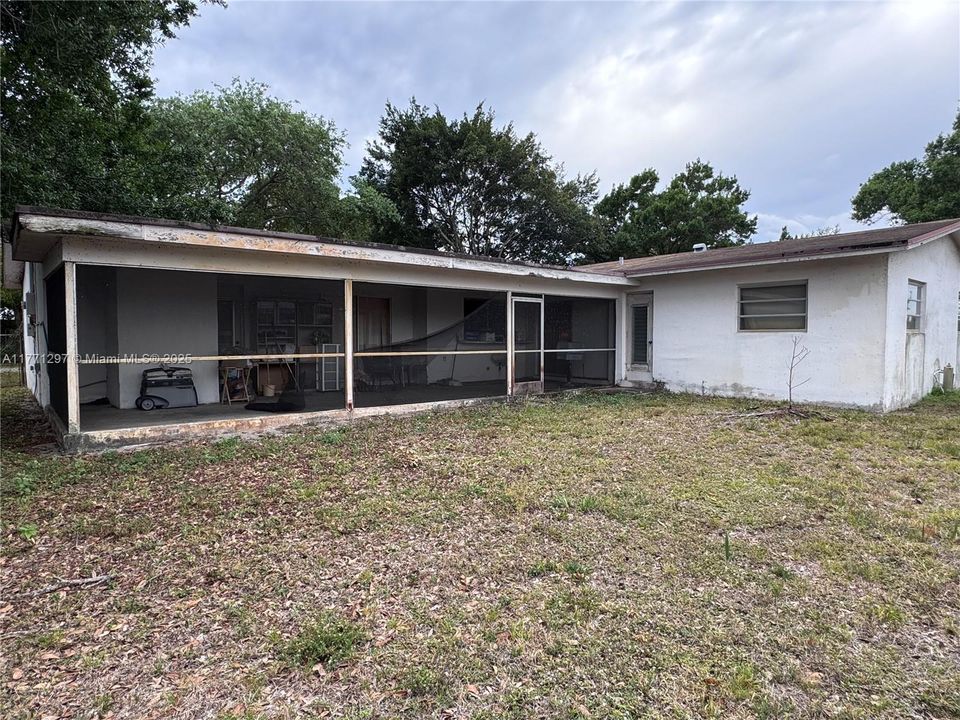 Recently Sold: $419,000 (4 beds, 2 baths, 2114 Square Feet)