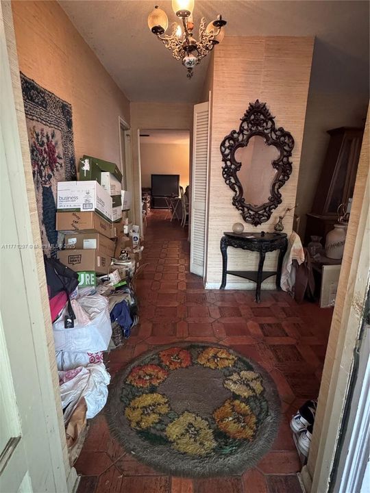 Recently Sold: $419,000 (4 beds, 2 baths, 2114 Square Feet)