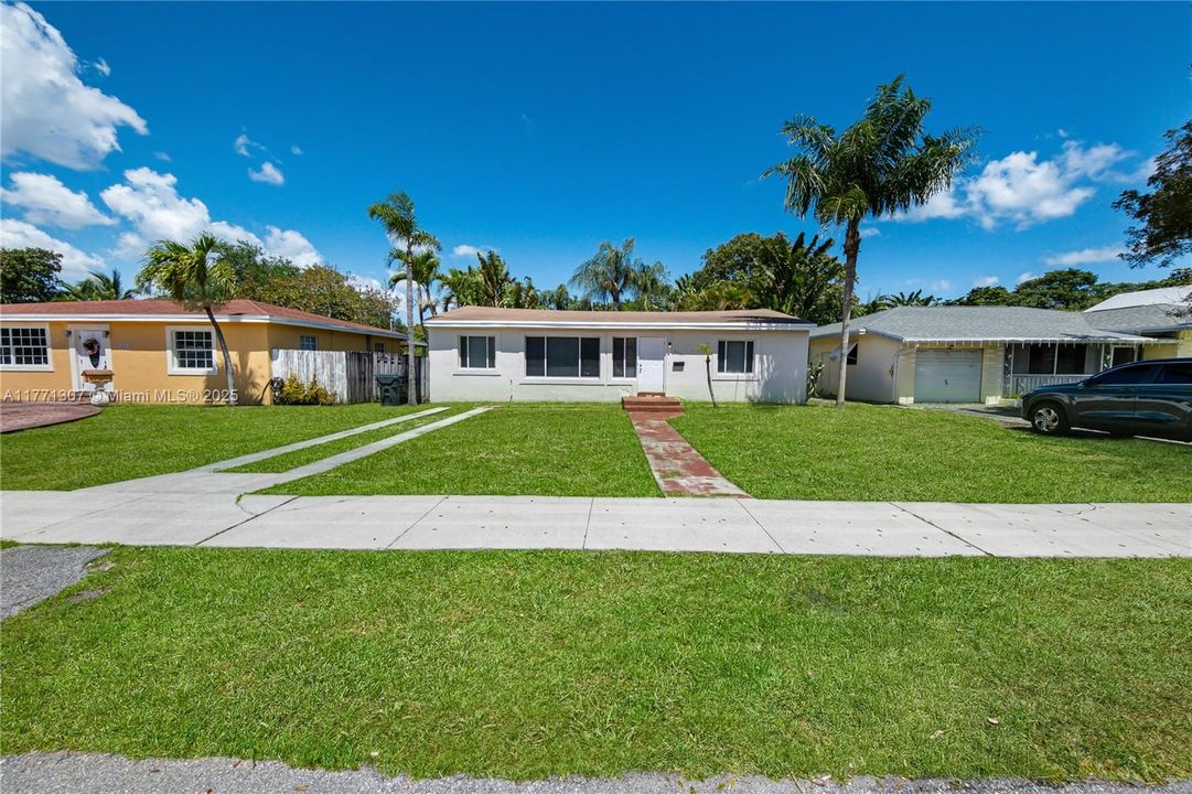 Vendido Recientemente: $450,000 (2 camas, 1 baños, 1260 Pies cuadrados)