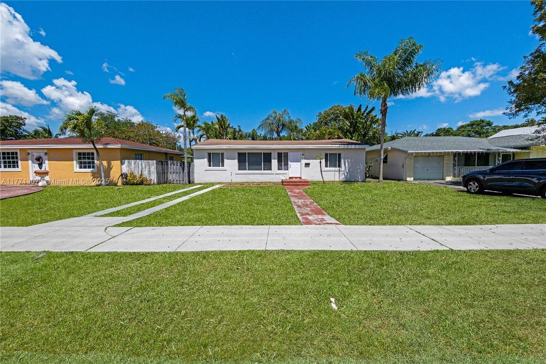 Vendido Recientemente: $450,000 (2 camas, 1 baños, 1260 Pies cuadrados)