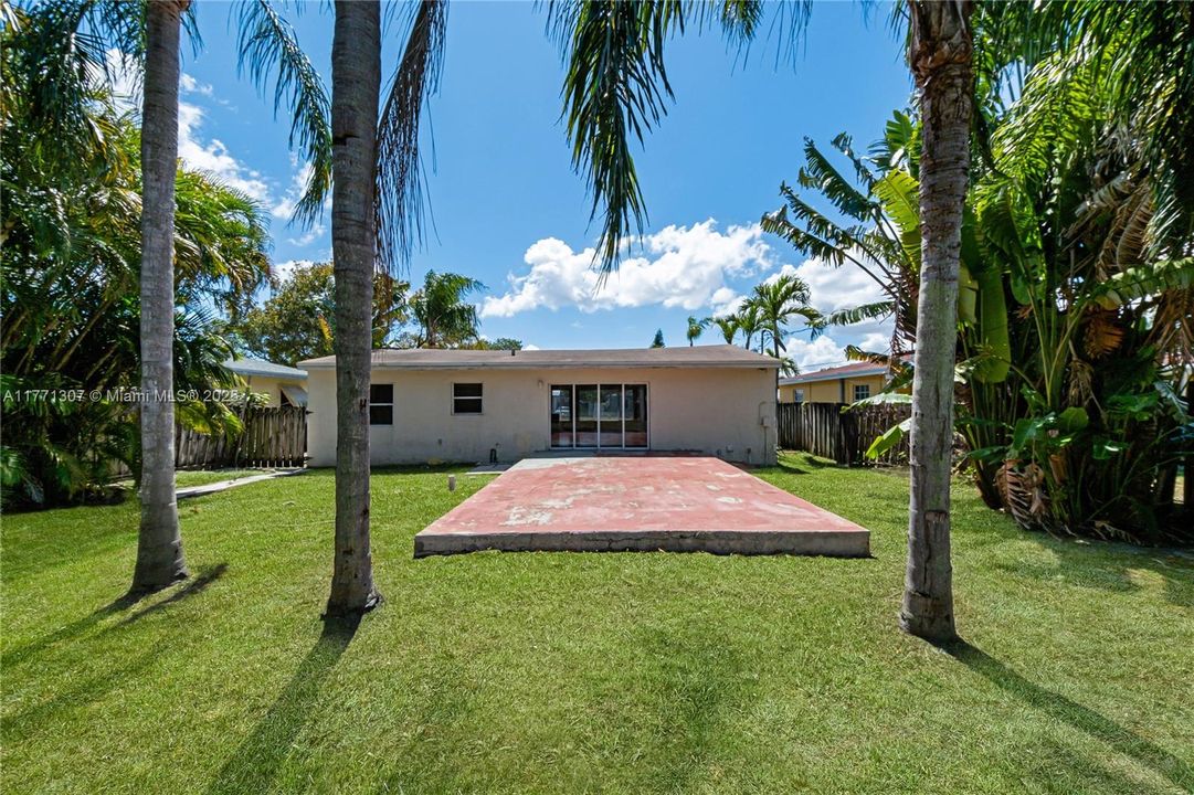 Vendido Recientemente: $450,000 (2 camas, 1 baños, 1260 Pies cuadrados)