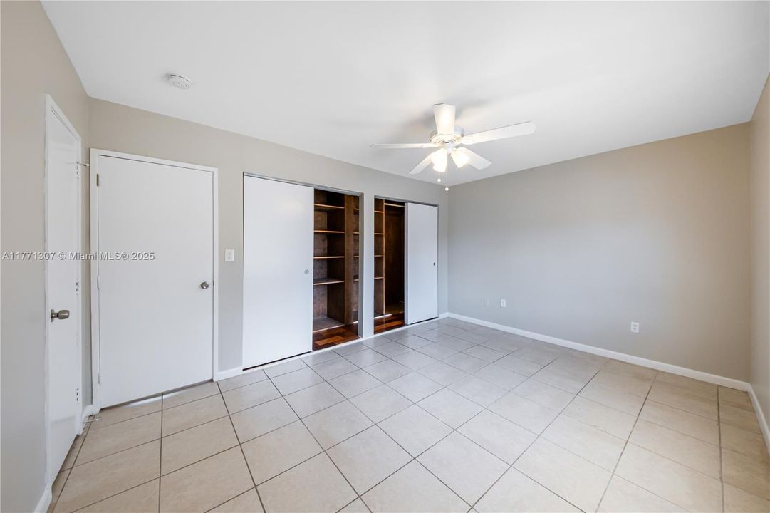 Vendido Recientemente: $450,000 (2 camas, 1 baños, 1260 Pies cuadrados)