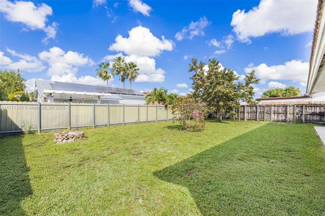 Recently Sold: $599,900 (3 beds, 2 baths, 1472 Square Feet)